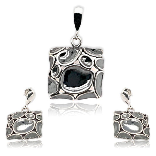Sikkawala 925 Sterling Silver Oxidised Silver Square Design Pendant Set For Women 3000278-1