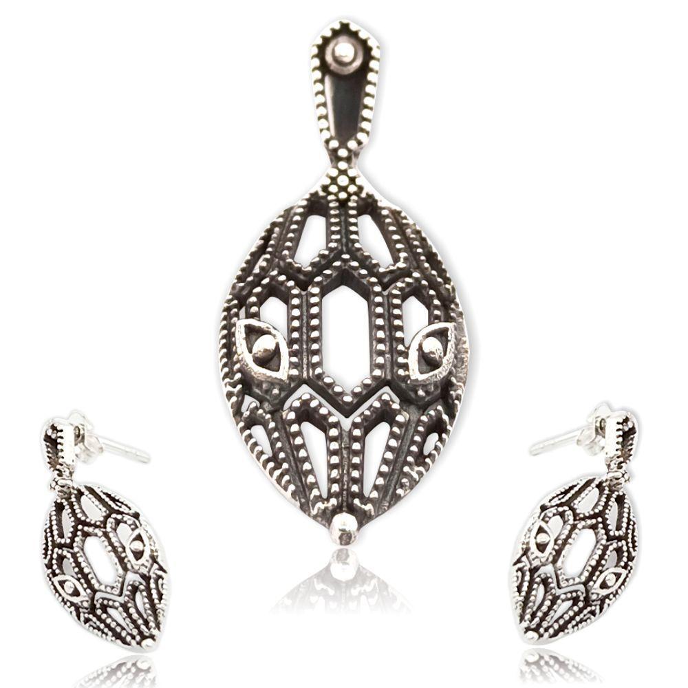 Sikkawala 925 Sterling Silver Oxidised Silver Oval Design Pendant Set For Women 3000279-1